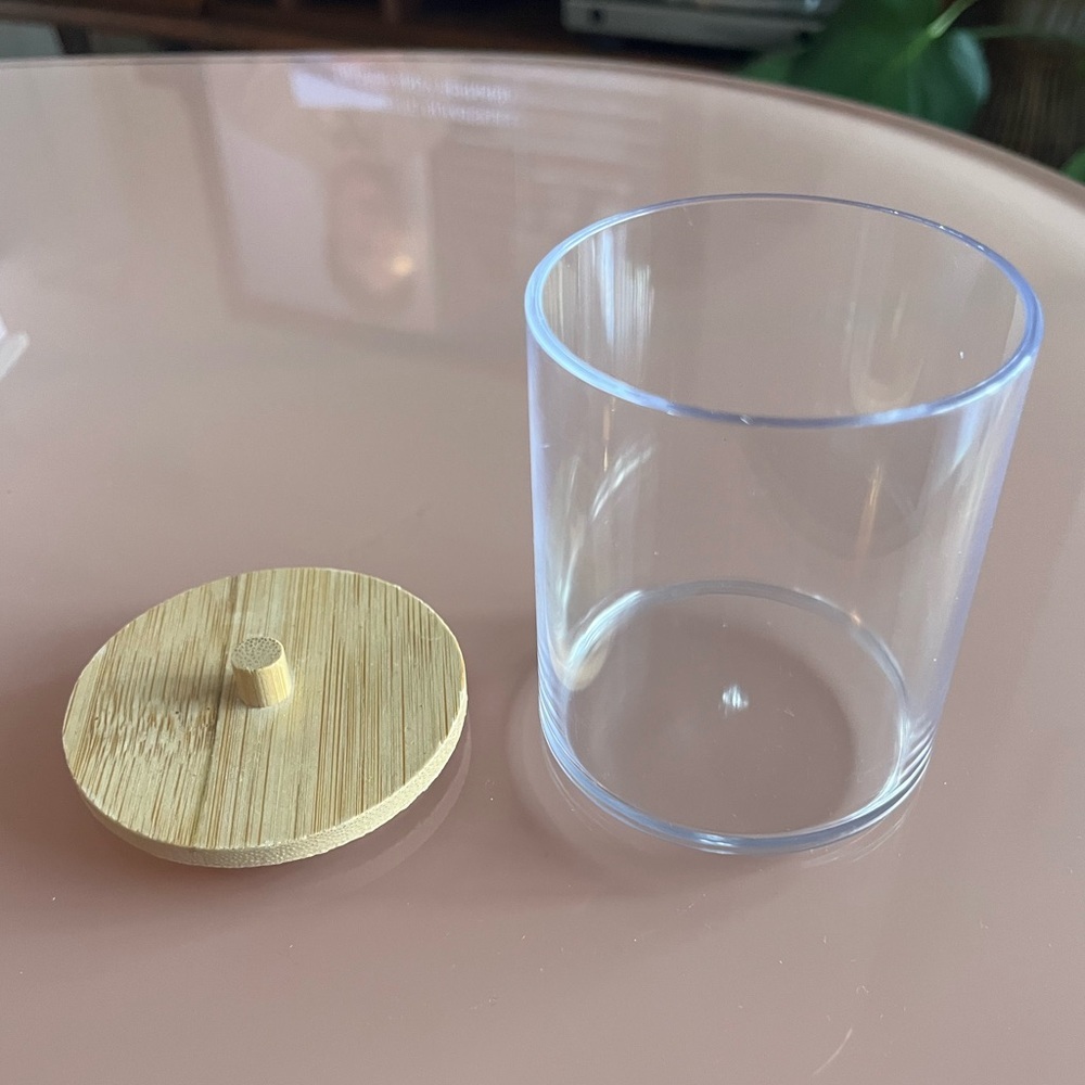 ✨ Clear Plastic Storage Jar with Bamboo Lid ✨ - Picture 5 of 8